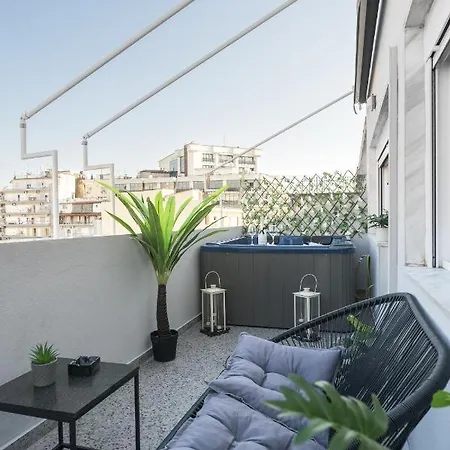 Nephele Jacuzzi Suites, The Luxury Διαμέρισμα