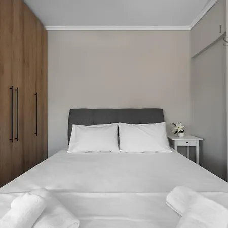 Nephele Jacuzzi Suites, The Luxury Διαμέρισμα
